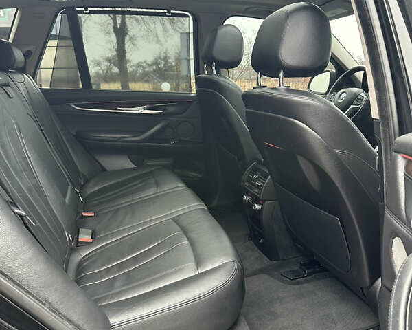 Чорний БМВ Х5, об'ємом двигуна 2.99 л та пробігом 242 тис. км за 23000 $, фото 20 на Automoto.ua