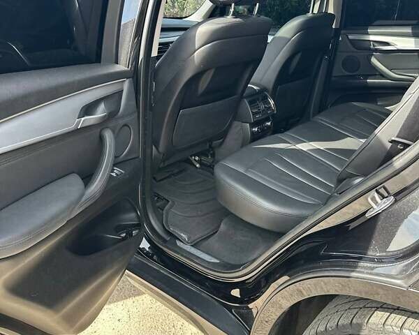 Черный БМВ Х5, объемом двигателя 2.99 л и пробегом 270 тыс. км за 25000 $, фото 4 на Automoto.ua