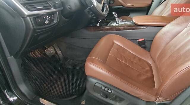 Чорний БМВ Х5, об'ємом двигуна 2.99 л та пробігом 300 тис. км за 29500 $, фото 24 на Automoto.ua