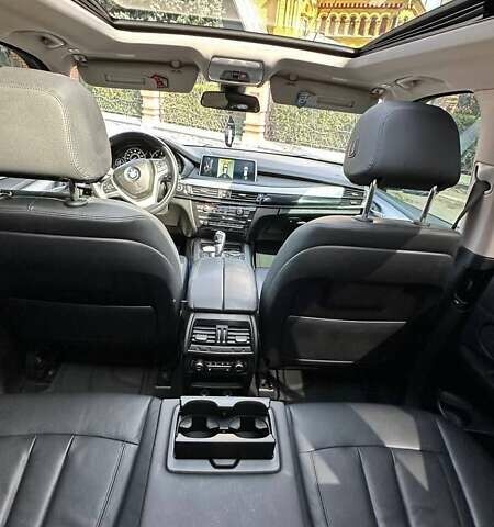 Черный БМВ Х5, объемом двигателя 2.99 л и пробегом 270 тыс. км за 25000 $, фото 1 на Automoto.ua