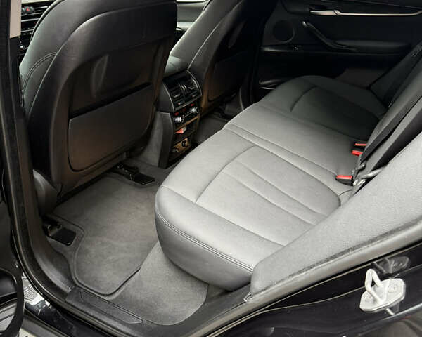 Чорний БМВ Х5, об'ємом двигуна 3 л та пробігом 164 тис. км за 21998 $, фото 24 на Automoto.ua
