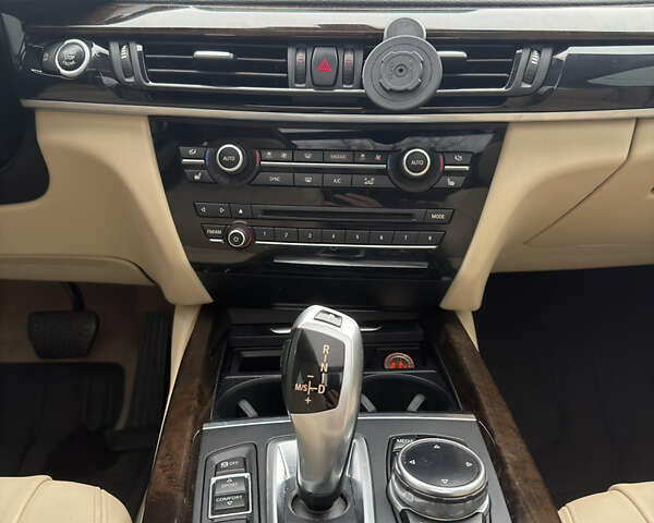 Черный БМВ Х5, объемом двигателя 2.98 л и пробегом 125 тыс. км за 23900 $, фото 18 на Automoto.ua