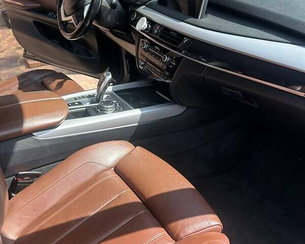 Черный БМВ Х5, объемом двигателя 2.99 л и пробегом 382 тыс. км за 21900 $, фото 6 на Automoto.ua