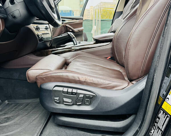 Черный БМВ Х5, объемом двигателя 2.98 л и пробегом 210 тыс. км за 22500 $, фото 9 на Automoto.ua