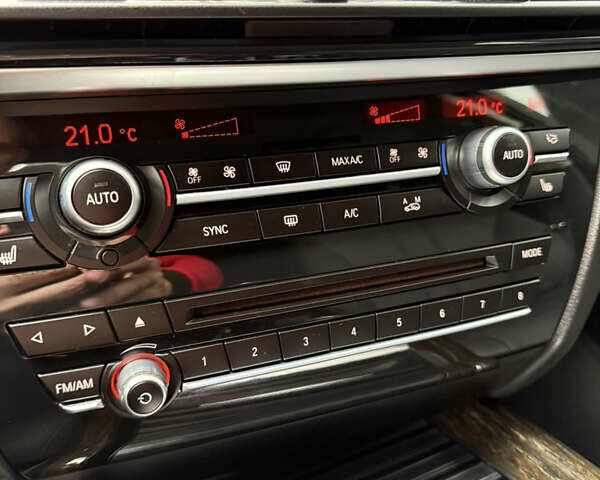 Чорний БМВ Х5, об'ємом двигуна 3 л та пробігом 164 тис. км за 21998 $, фото 36 на Automoto.ua