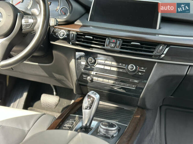 БМВ Х5 2014 в Тернополе на Automoto.ua Черный БМВ Х5, объемом двигателя 2 л и пробегом 209 тыс. км за 22900 $, фото 31 на Automoto.ua