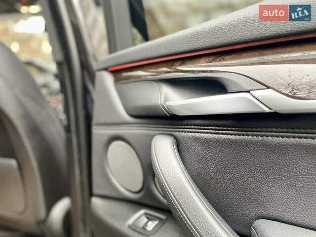 Черный БМВ Х5, объемом двигателя 3 л и пробегом 235 тыс. км за 17995 $, фото 36 на Automoto.ua