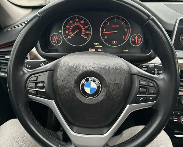 Чорний БМВ Х5, об'ємом двигуна 2.99 л та пробігом 242 тис. км за 23000 $, фото 10 на Automoto.ua