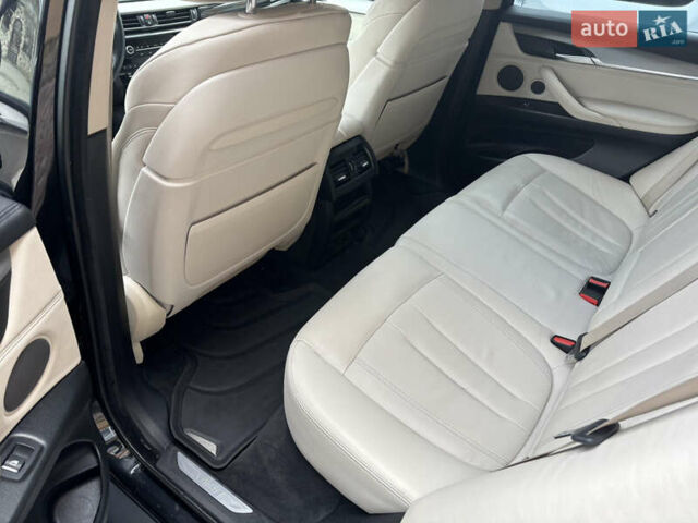 БМВ Х5 2014 в Тернополе на Automoto.ua Черный БМВ Х5, объемом двигателя 2.99 л и пробегом 219 тыс. км за 28900 $, фото 16 на Automoto.ua