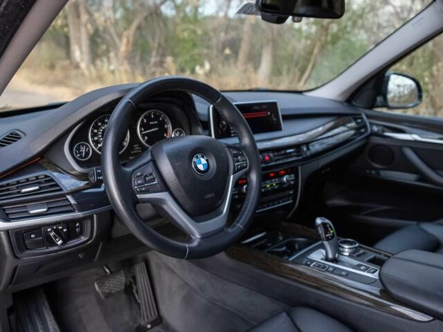 Черный БМВ Х5, объемом двигателя 3 л и пробегом 86 тыс. км за 3500 $, фото 6 на Automoto.ua