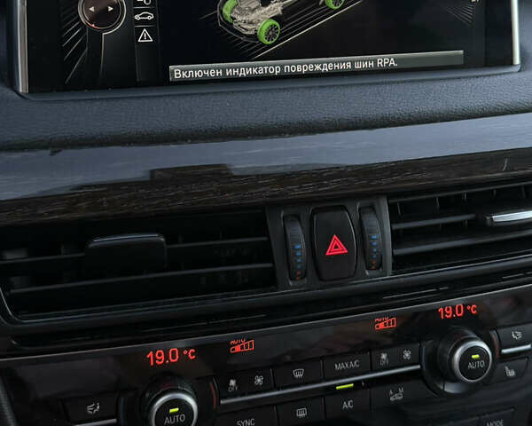 Чорний БМВ Х5, об'ємом двигуна 2.98 л та пробігом 172 тис. км за 20500 $, фото 16 на Automoto.ua