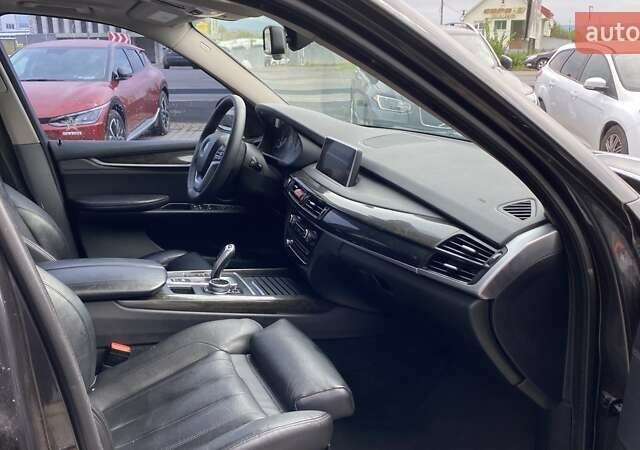 Черный БМВ Х5, объемом двигателя 2.98 л и пробегом 194 тыс. км за 18000 $, фото 23 на Automoto.ua