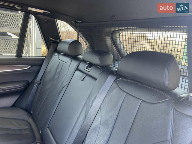 Чорний БМВ Х5, об'ємом двигуна 2.99 л та пробігом 209 тис. км за 35000 $, фото 22 на Automoto.ua
