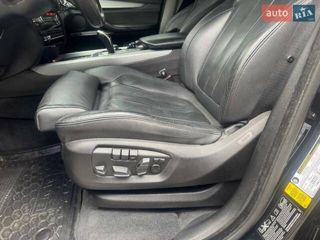 Чорний БМВ Х5, об'ємом двигуна 2.99 л та пробігом 230 тис. км за 33500 $, фото 18 на Automoto.ua