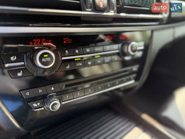 Черный БМВ Х5, объемом двигателя 3 л и пробегом 260 тыс. км за 29500 $, фото 15 на Automoto.ua