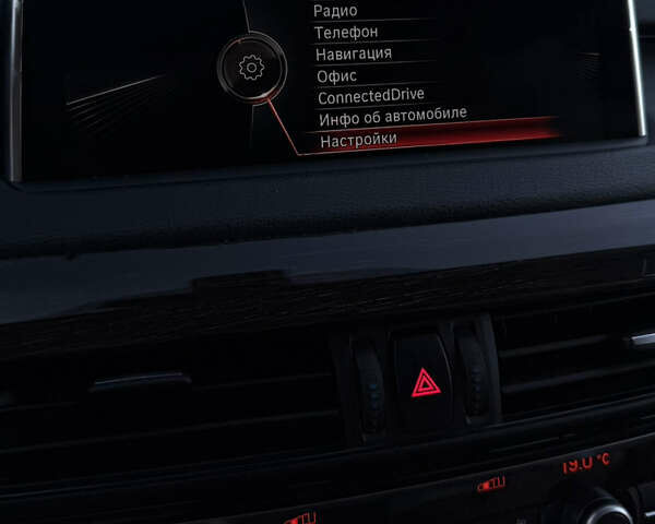 Чорний БМВ Х5, об'ємом двигуна 2.98 л та пробігом 172 тис. км за 20500 $, фото 13 на Automoto.ua