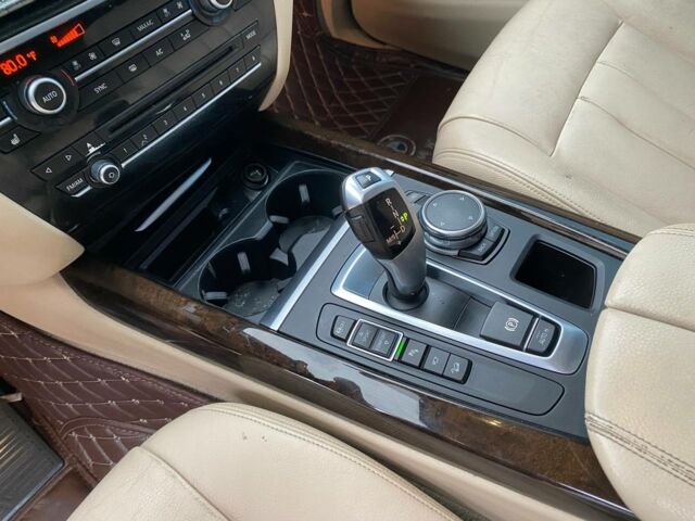 Чорний БМВ Х5, об'ємом двигуна 3 л та пробігом 199 тис. км за 19500 $, фото 21 на Automoto.ua