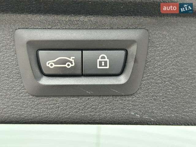 Чорний БМВ Х5, об'ємом двигуна 2.99 л та пробігом 242 тис. км за 23000 $, фото 7 на Automoto.ua