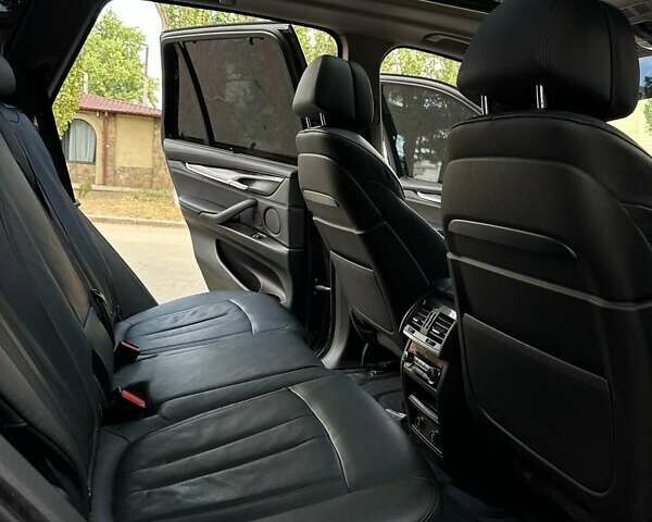 Черный БМВ Х5, объемом двигателя 3 л и пробегом 183 тыс. км за 23000 $, фото 19 на Automoto.ua