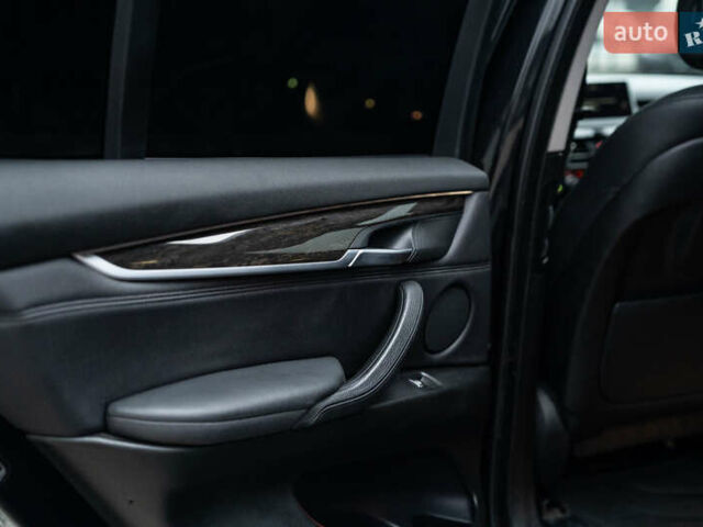 Чорний БМВ Х5, об'ємом двигуна 2.98 л та пробігом 220 тис. км за 22900 $, фото 39 на Automoto.ua