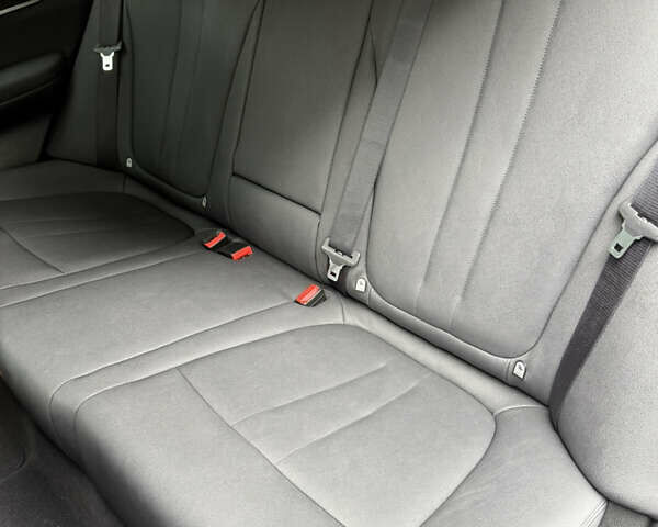 Чорний БМВ Х5, об'ємом двигуна 3 л та пробігом 164 тис. км за 21998 $, фото 26 на Automoto.ua