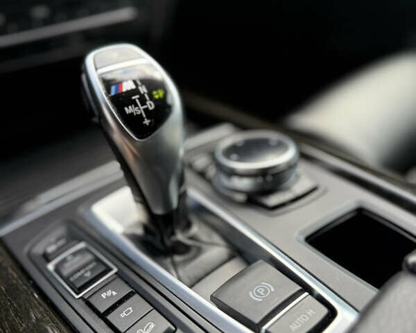 Черный БМВ Х5, объемом двигателя 3 л и пробегом 260 тыс. км за 29500 $, фото 25 на Automoto.ua