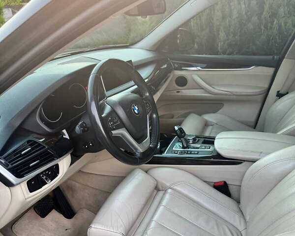 Черный БМВ Х5, объемом двигателя 2.98 л и пробегом 110 тыс. км за 24000 $, фото 6 на Automoto.ua