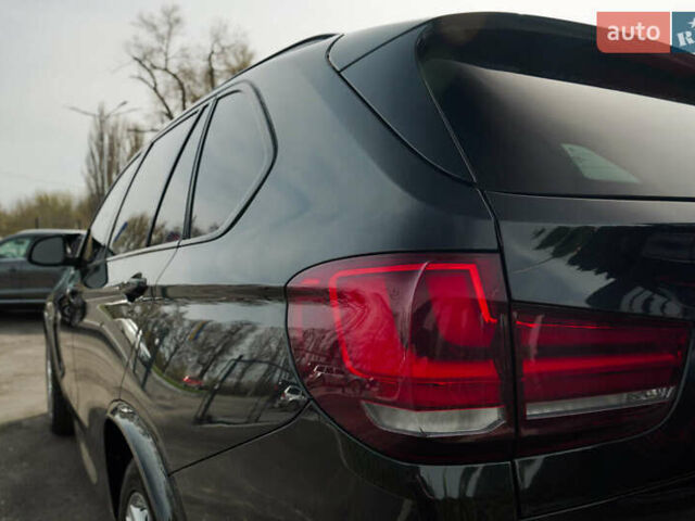 Черный БМВ Х5, объемом двигателя 2.99 л и пробегом 300 тыс. км за 25500 $, фото 27 на Automoto.ua