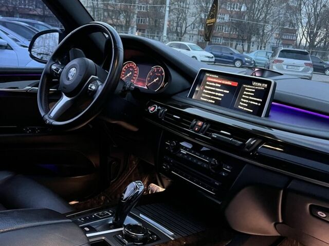 Чорний БМВ Х5, об'ємом двигуна 4.4 л та пробігом 155 тис. км за 26000 $, фото 13 на Automoto.ua
