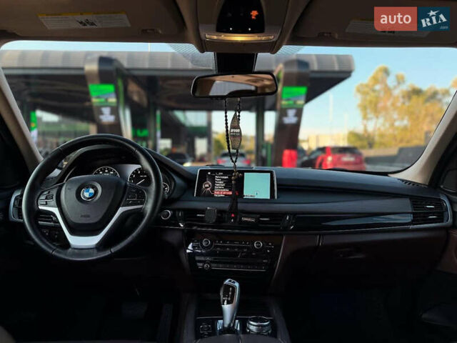 Чорний БМВ Х5, об'ємом двигуна 2.98 л та пробігом 210 тис. км за 22999 $, фото 6 на Automoto.ua