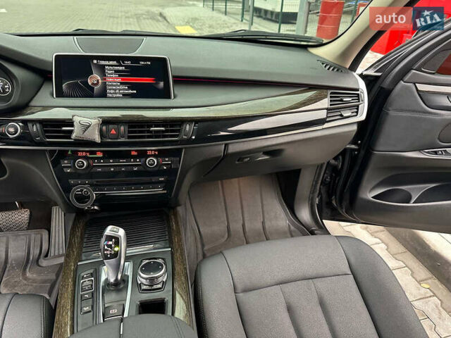 Чорний БМВ Х5, об'ємом двигуна 2.98 л та пробігом 230 тис. км за 21999 $, фото 28 на Automoto.ua