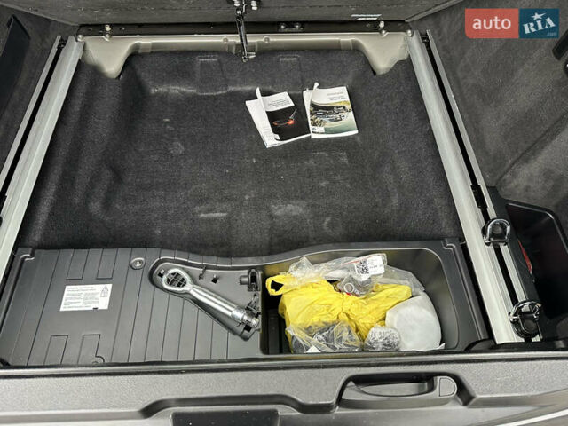 Чорний БМВ Х5, об'ємом двигуна 2.99 л та пробігом 242 тис. км за 23000 $, фото 12 на Automoto.ua