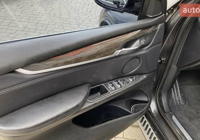 Черный БМВ Х5, объемом двигателя 2.98 л и пробегом 194 тыс. км за 18000 $, фото 8 на Automoto.ua