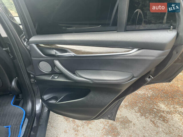 Черный БМВ Х5, объемом двигателя 2.98 л и пробегом 180 тыс. км за 24500 $, фото 37 на Automoto.ua