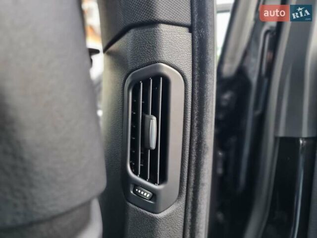 Черный БМВ Х5, объемом двигателя 3 л и пробегом 258 тыс. км за 34700 $, фото 75 на Automoto.ua