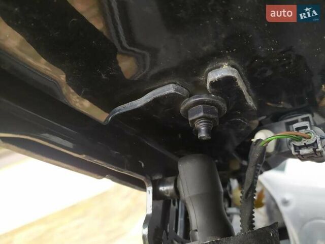 Чорний БМВ Х5, об'ємом двигуна 2 л та пробігом 159 тис. км за 25500 $, фото 58 на Automoto.ua