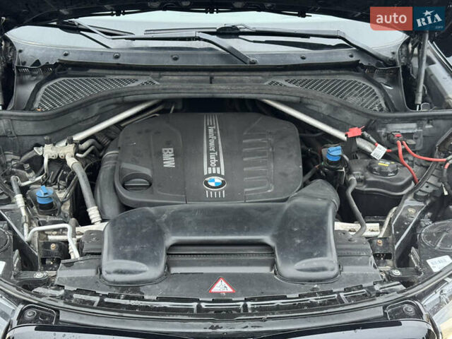 Черный БМВ Х5, объемом двигателя 2.99 л и пробегом 499 тыс. км за 22800 $, фото 57 на Automoto.ua