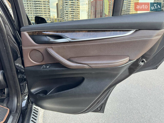 Чорний БМВ Х5, об'ємом двигуна 3 л та пробігом 194 тис. км за 19900 $, фото 20 на Automoto.ua