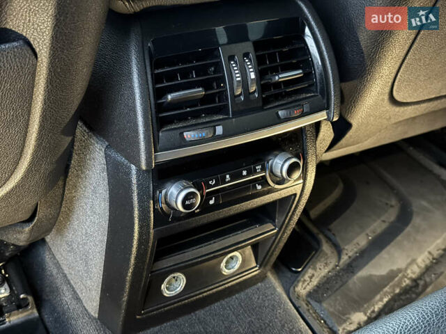 Черный БМВ Х5, объемом двигателя 2.99 л и пробегом 499 тыс. км за 22800 $, фото 48 на Automoto.ua