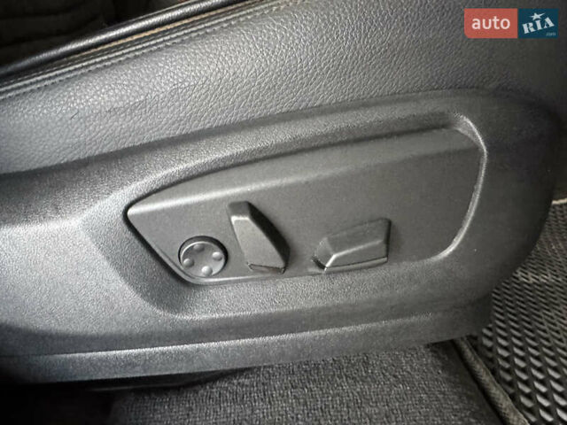 Черный БМВ Х5, объемом двигателя 3 л и пробегом 150 тыс. км за 24000 $, фото 30 на Automoto.ua