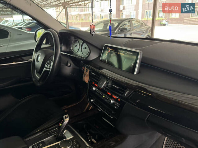 Черный БМВ Х5, объемом двигателя 3 л и пробегом 150 тыс. км за 24000 $, фото 31 на Automoto.ua