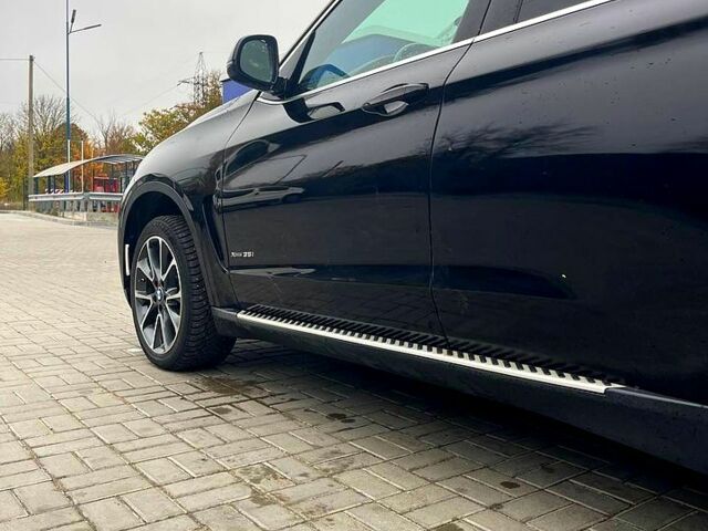Чорний БМВ Х5, об'ємом двигуна 30 л та пробігом 190 тис. км за 20000 $, фото 8 на Automoto.ua