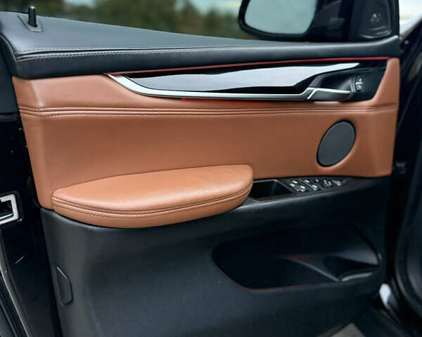 Чорний БМВ Х5, об'ємом двигуна 4.39 л та пробігом 183 тис. км за 29500 $, фото 17 на Automoto.ua