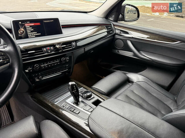 Чорний БМВ Х5, об'ємом двигуна 4.39 л та пробігом 146 тис. км за 27000 $, фото 18 на Automoto.ua