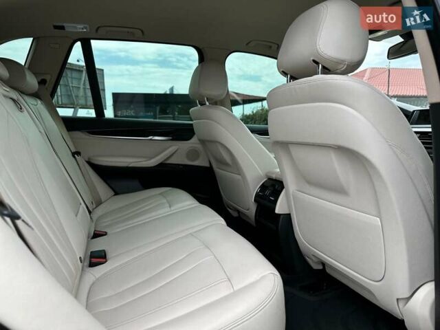 Чорний БМВ Х5, об'ємом двигуна 2 л та пробігом 148 тис. км за 26999 $, фото 67 на Automoto.ua