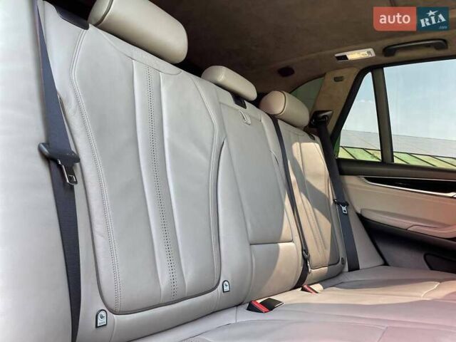 Чорний БМВ Х5, об'ємом двигуна 2 л та пробігом 270 тис. км за 28500 $, фото 34 на Automoto.ua