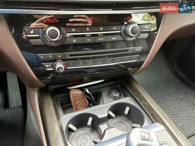 Черный БМВ Х5, объемом двигателя 2 л и пробегом 341 тыс. км за 22800 $, фото 23 на Automoto.ua