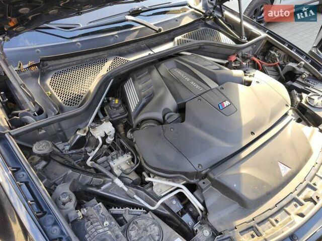 БМВ Х5 2015 в Днепре (Днепропетровске) на Automoto.ua Черный БМВ Х5, объемом двигателя 4.39 л и пробегом 53 тыс. км за 37900 $, фото 35 на Automoto.ua