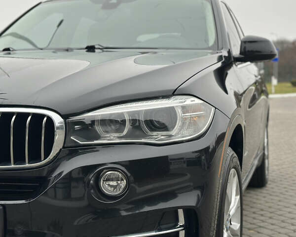 Чорний БМВ Х5, об'ємом двигуна 2.98 л та пробігом 105 тис. км за 18500 $, фото 12 на Automoto.ua