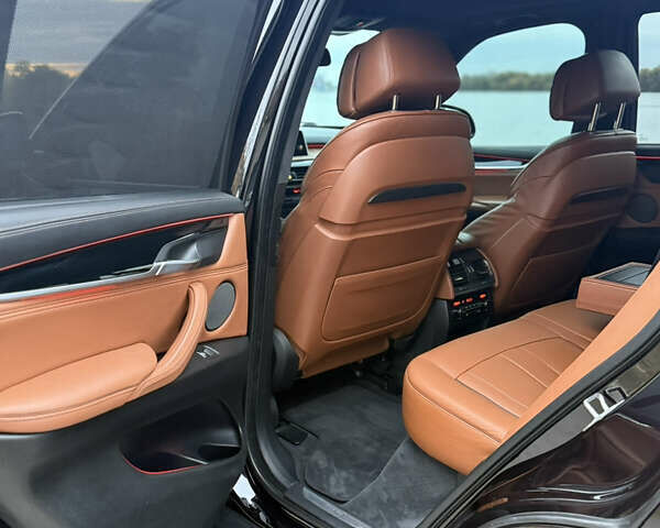 Чорний БМВ Х5, об'ємом двигуна 4.39 л та пробігом 183 тис. км за 29500 $, фото 22 на Automoto.ua